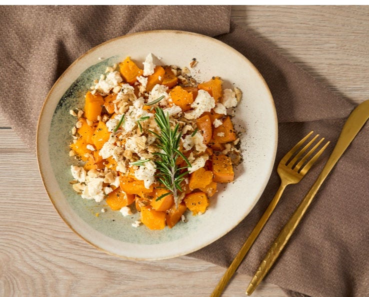 Pompoenschotel met feta – aromatisch, makkelijk & vegetarisch