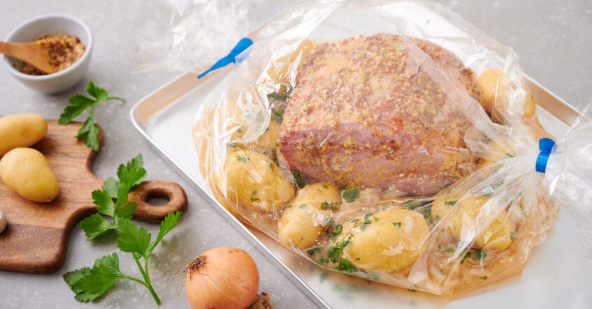 Smakelijke casselerrib in een braadzak – eenvoudig, sappig en vers uit de oven
